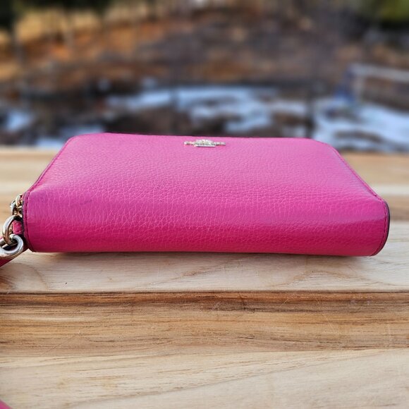 COACH Pink Zip Around Wallet Wristlet Clutch, Pre-owned - Picture 4 of 15